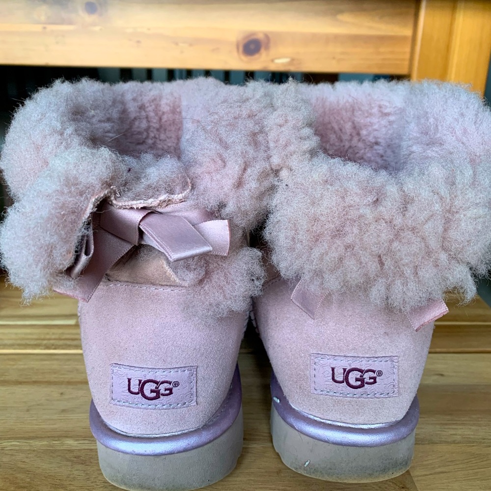UGG Bailey bow dusky pink boots size 7